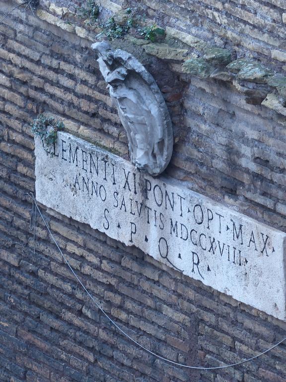 Between Termini & Colosseo Roma Exterior foto
